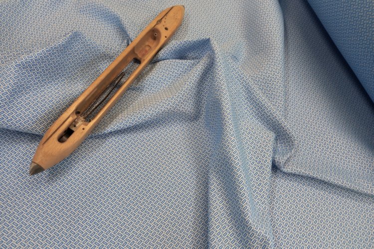 PRODUKTY Nosící šátek > látka bavlněná modro-bílá "zámkový vzor"